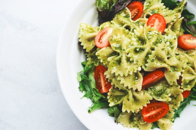 Pasta salad with pesto and tomatoes